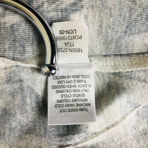 One World Womens Flutter Sleeve Top Sz Large Floral Pattern Embellished - Picture 11 of 11